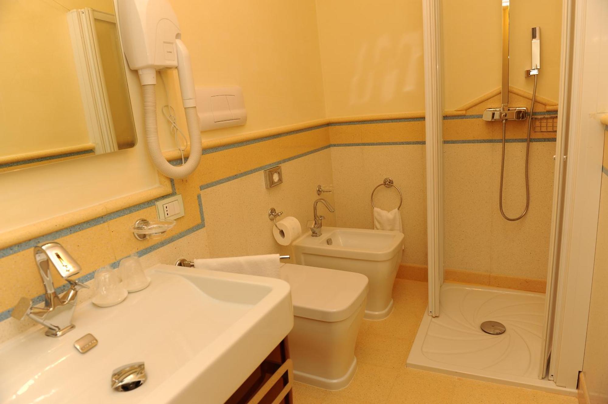 Albergo Le Dodici Lune Montecorvino Rovella Rom bilde